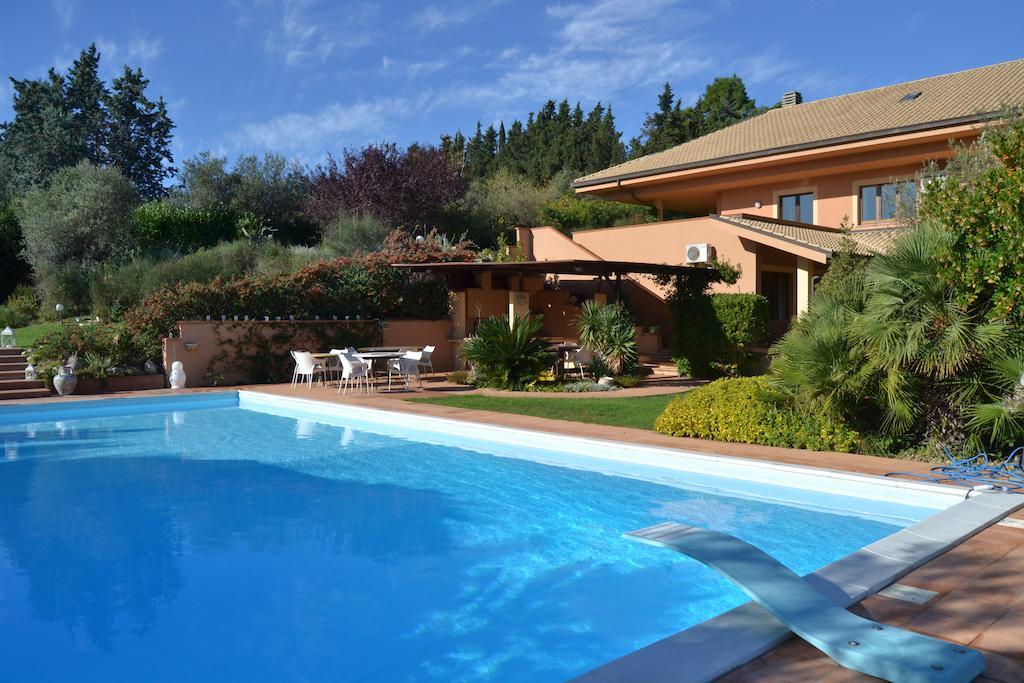 Villa Zagara Luxury Bed And Breakfast ペスカーラ エクステリア 写真