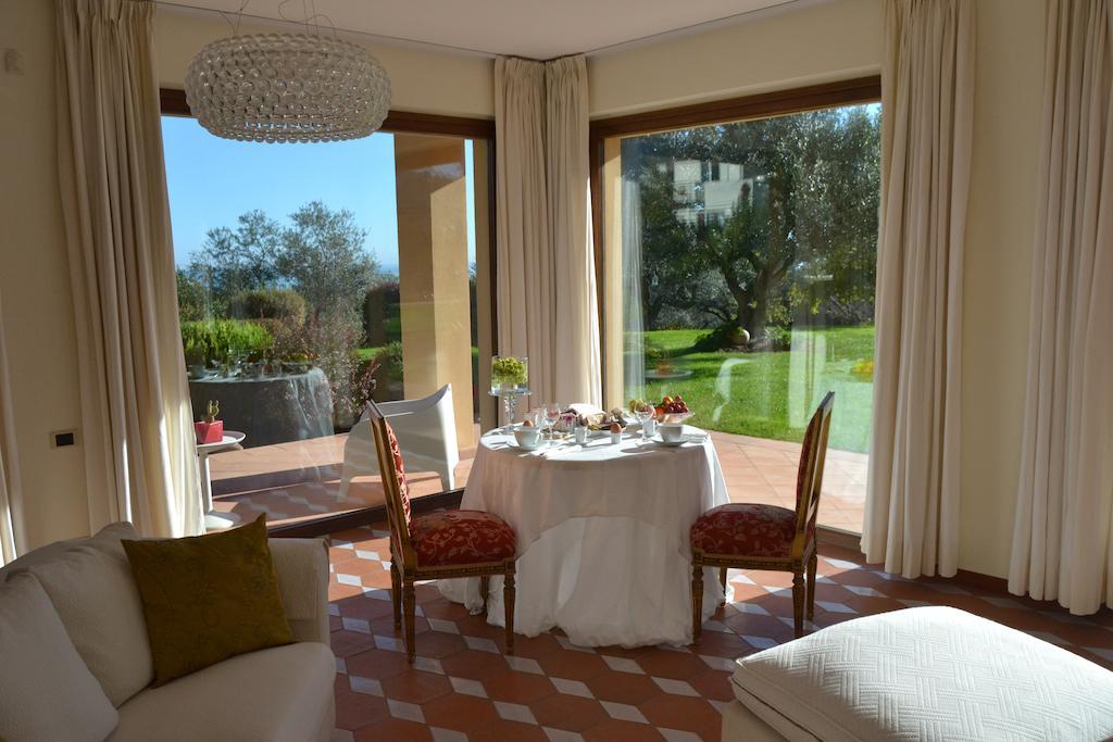 Villa Zagara Luxury Bed And Breakfast ペスカーラ エクステリア 写真