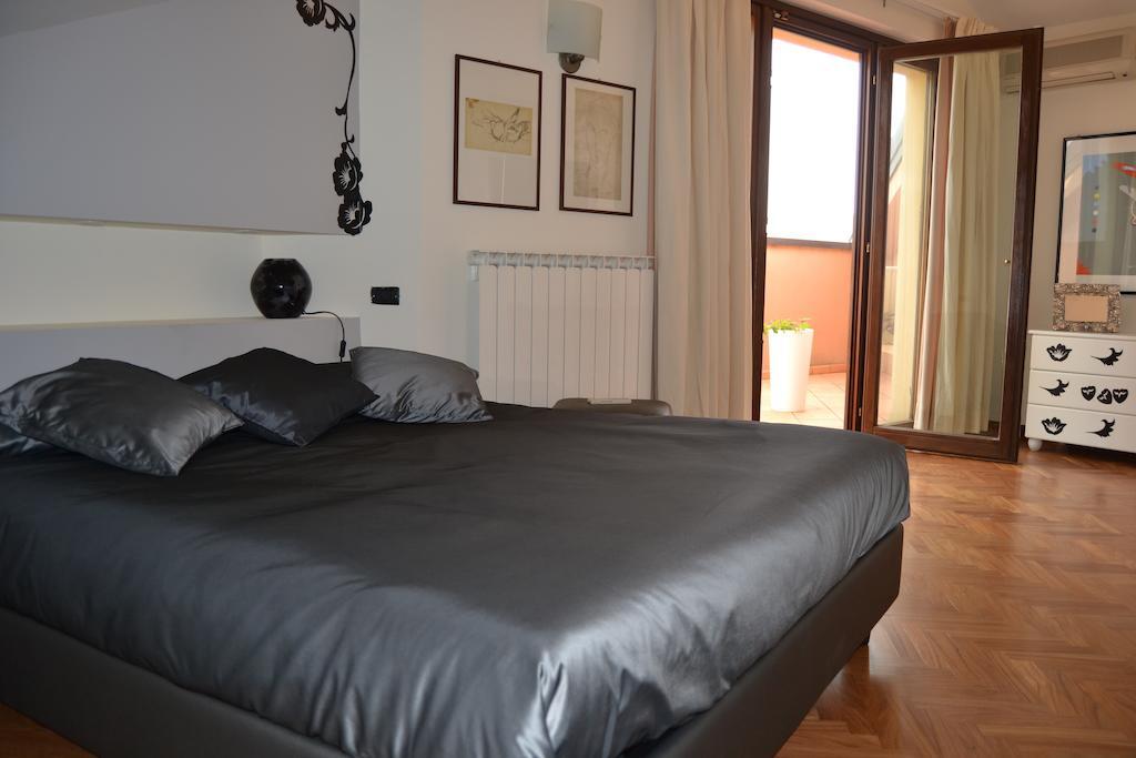 Villa Zagara Luxury Bed And Breakfast ペスカーラ 部屋 写真